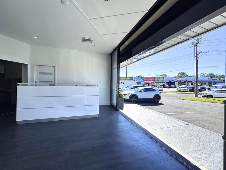 Click to view all images Shop 6, Unit 3/470 Pacific Highway Wyoming NSW 2250 - Image 2