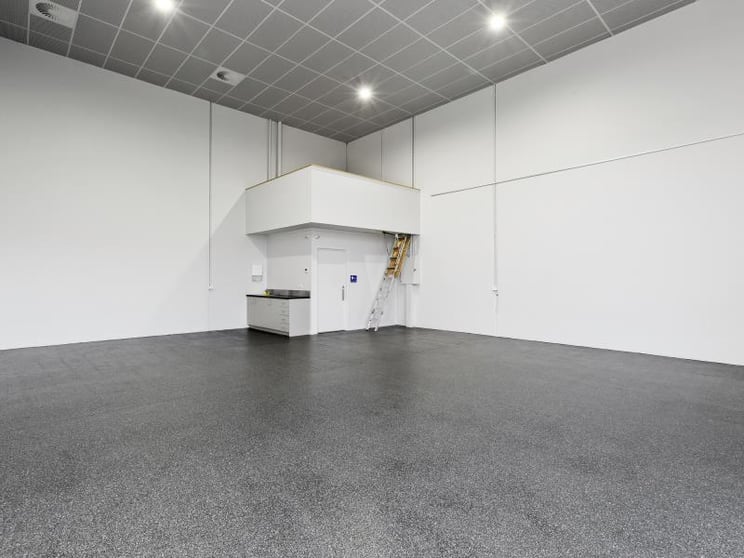 Click to view all images Unit 7, 5 Bridge Street Newtown VIC 3220 - Image 1