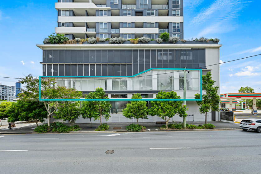 Click to view all images 27/95 Linton Street Kangaroo Point QLD 4169 - Image 1
