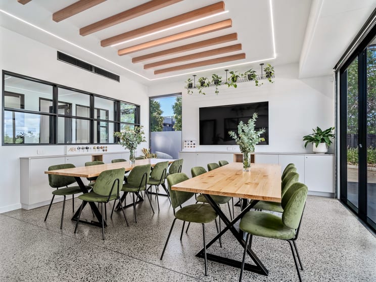 Click to view all images 7/449 Lytton Road Morningside QLD 4170 - Image 2