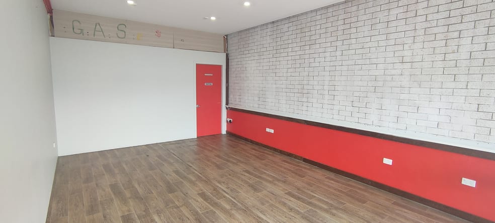 Click to view all images 6/39-41 Tank Street Gladstone Central QLD 4680 - Image 2