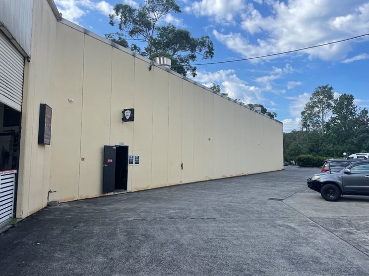 Click to view all images 4/330 Central Coast Highway Erina NSW 2250 - Image 2