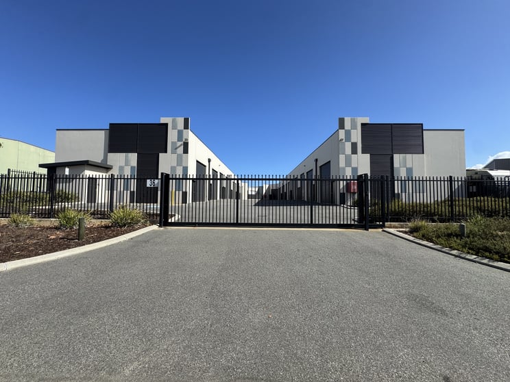 Click to view all images 15/36 Panton Road Greenfields WA 6210 - Image 1