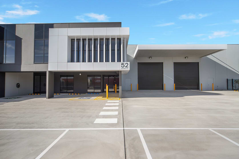 Click to view all images 52 Droomer Way Tarneit VIC 3029 - Image 2