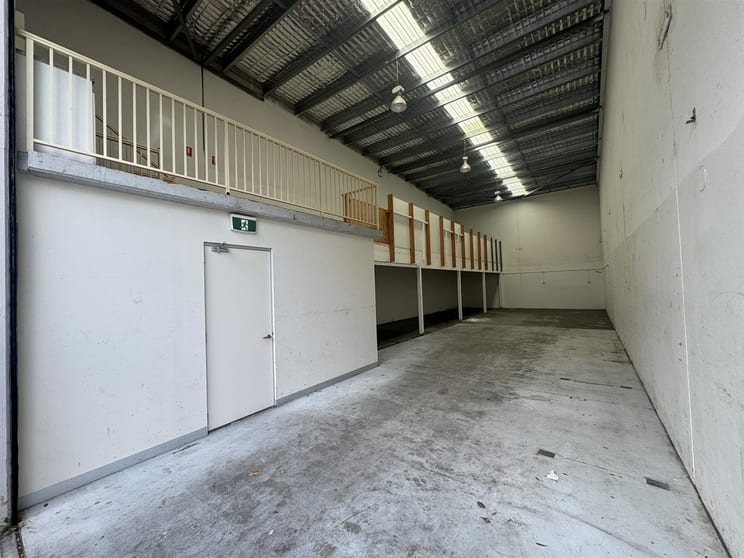 Click to view all images Unit 11/12-14 Northumberland Road Caringbah NSW 2229 - Image 2
