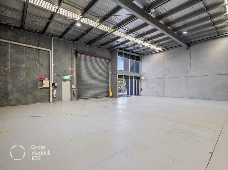 Click to view all images 17 Louis Street Airport West VIC 3042 - Image 3