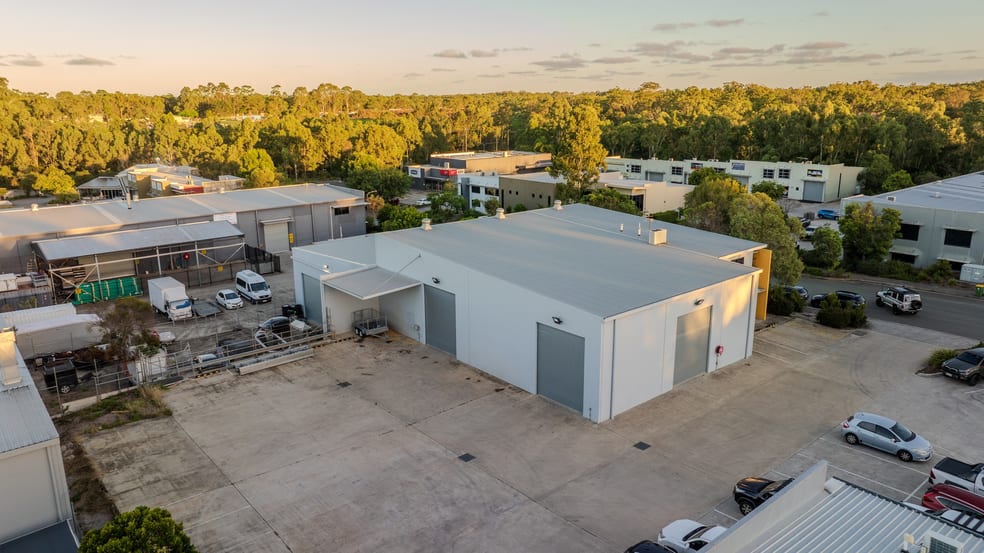 Click to view all images 17 Daintree Drive Redland Bay QLD 4165 - Image 2