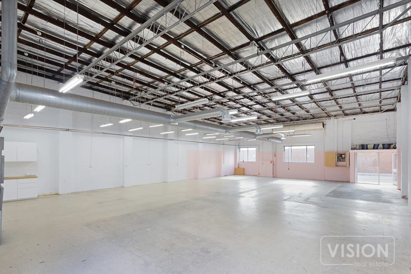 Click to view all images 21 Arthurton Road Northcote VIC 3070 - Image 3