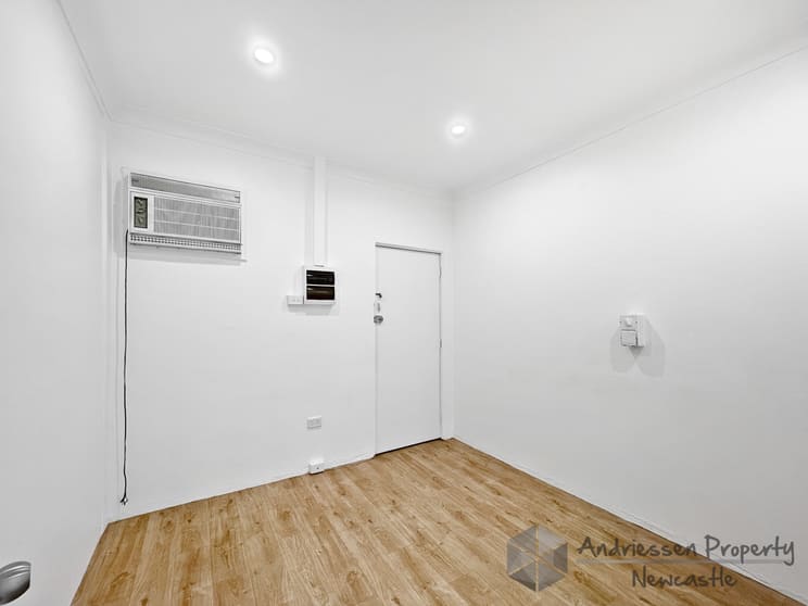 Click to view all images 3/300 Main Road Cardiff NSW 2285 - Image 3