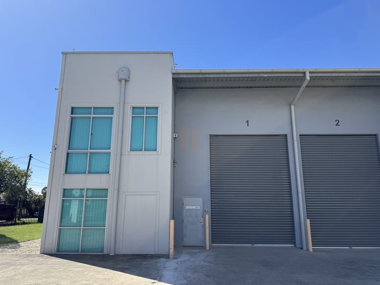 Click to view all images Unit 1/25 Hoskins Avenue Bankstown NSW 2200 - Image 3