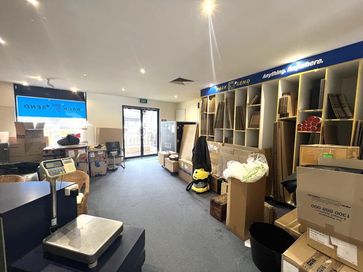 Click to view all images 3A/3352 Pacific Highway Springwood QLD 4127 - Image 2