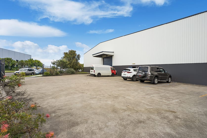 Click to view all images 1 Spit Island Close Mayfield West NSW 2304 - Image 3