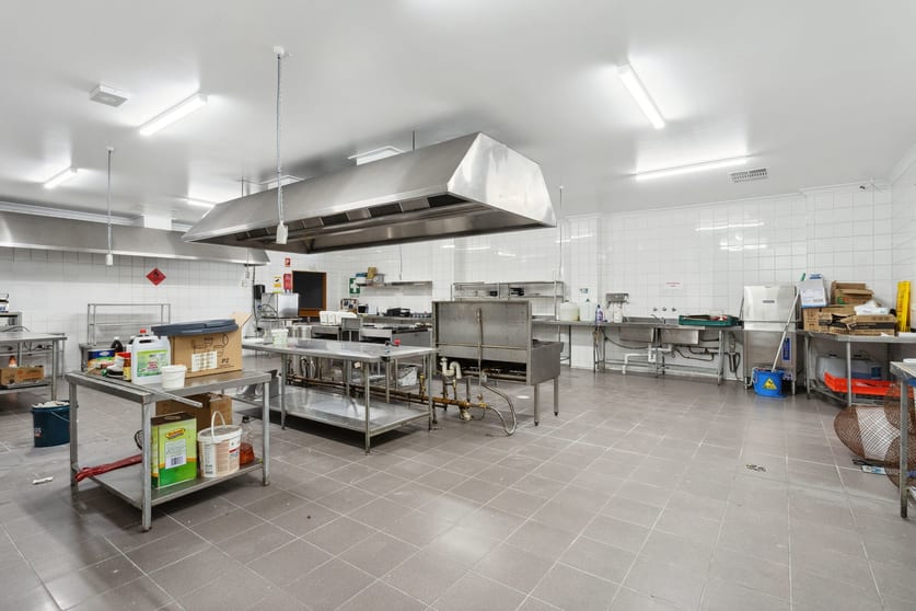 Click to view all images 249 James Street Northbridge WA 6003 - Image 3