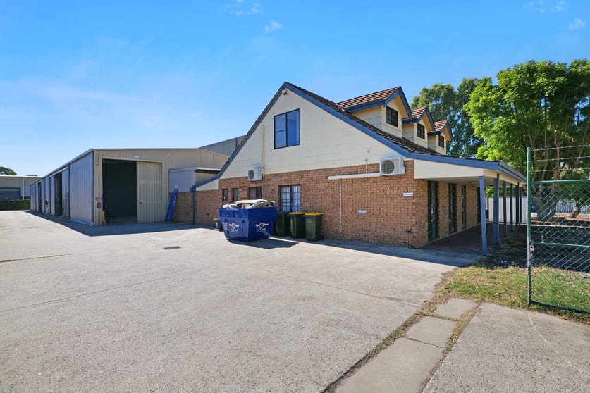 Unit 1A/182 Star Street Carlisle WA 6101 - Image 1