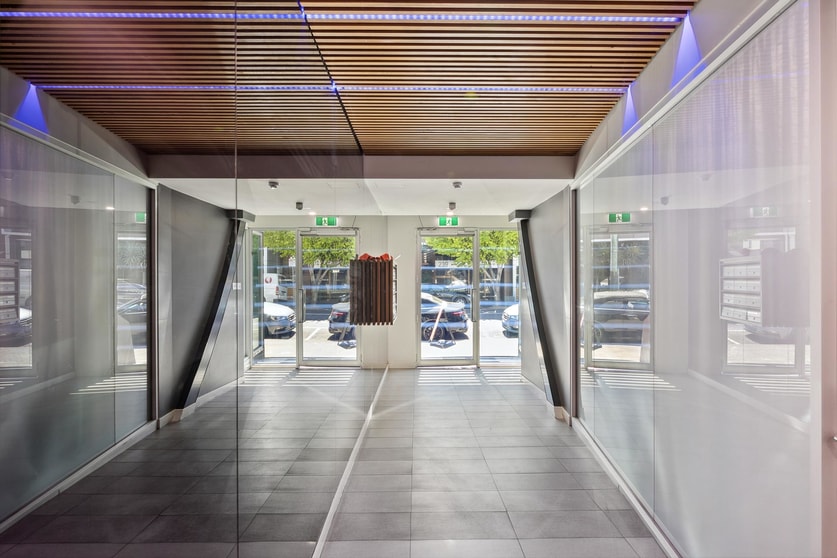 Click to view all images Suite 2 / 232 Bay Street Brighton VIC 3186 - Image 2