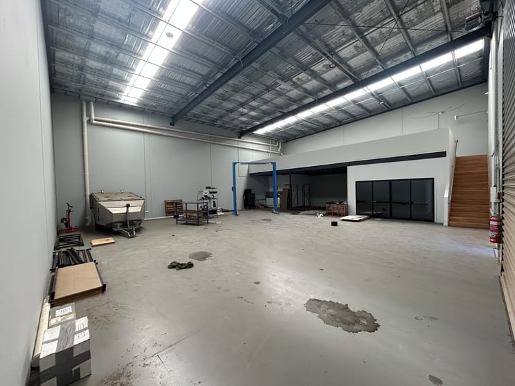 Click to view all images 1/18 Collins Road Melton VIC 3337 - Image 3