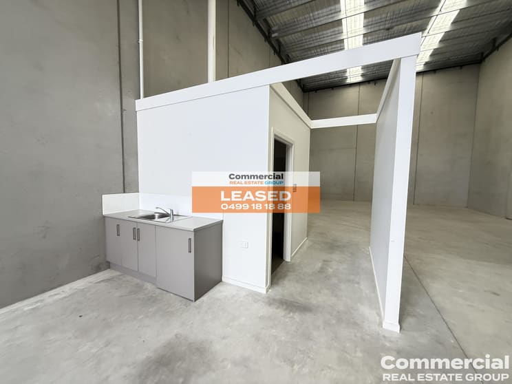 Click to view all images 24 Tesmar Circuit Chirnside Park VIC 3116 - Image 3