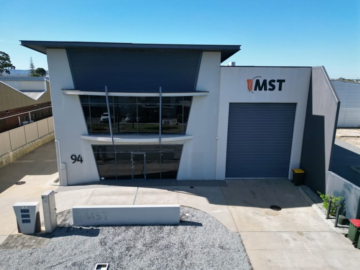 Click to view all images 1/94 President Street Welshpool WA 6106 - Image 1