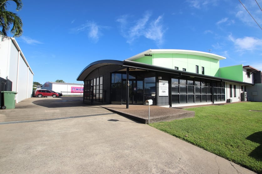 Click to view all images 10 Swan Crescent Winnellie NT 0820 - Image 1