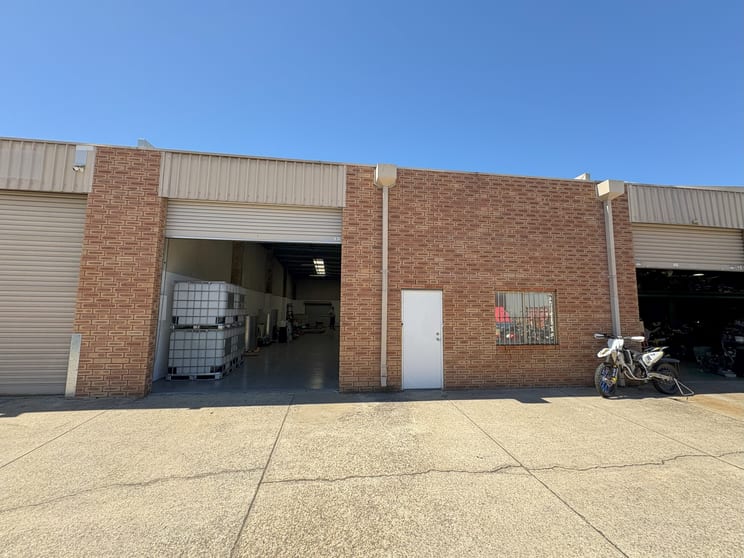 Click to view all images 3/27 Collingwood Street Osborne Park WA 6017 - Image 1