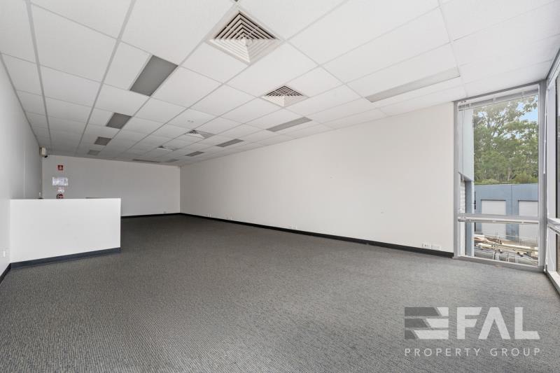 Click to view all images Unit 8/96 Gardens Drive Willawong QLD 4110 - Image 3