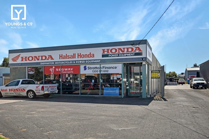 Click to view all images 7 Benalla Road Shepparton VIC 3630 - Image 1
