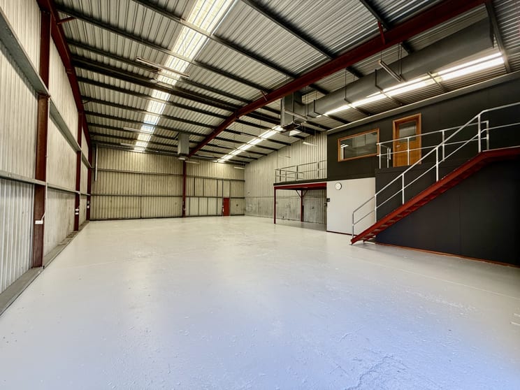 Click to view all images 4/1387 Main North Road Para Hills West SA 5096 - Image 3