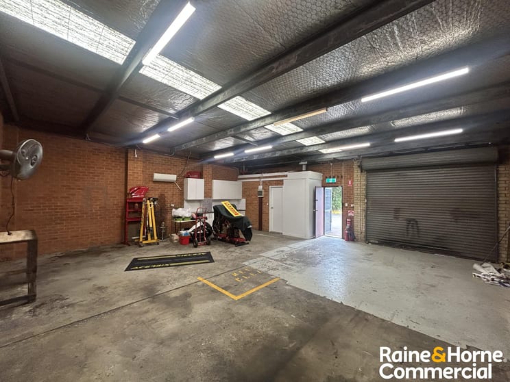 Click to view all images Unit 23A/4 Louise Avenue Ingleburn NSW 2565 - Image 3