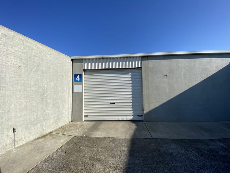 Click to view all images 4/2 Knoll Street Glenorchy TAS 7010 - Image 1