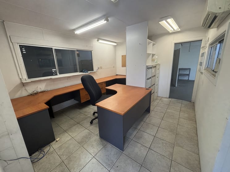 Click to view all images 60 Pound Street Grafton NSW 2460 - Image 2