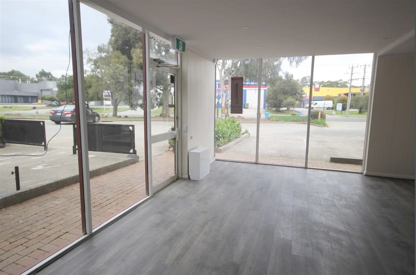 Click to view all images 2/70 Rushdale Knoxfield VIC 3180 - Image 3