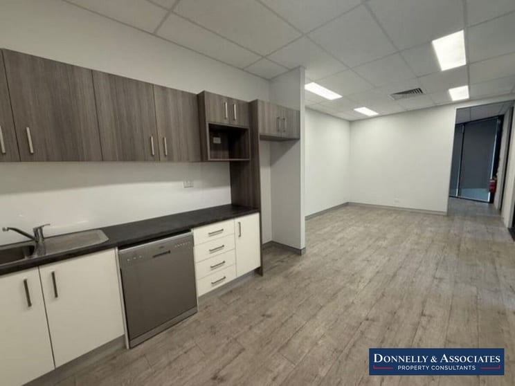 Click to view all images 7/18 Ellerslie Road Meadowbrook QLD 4131 - Image 3
