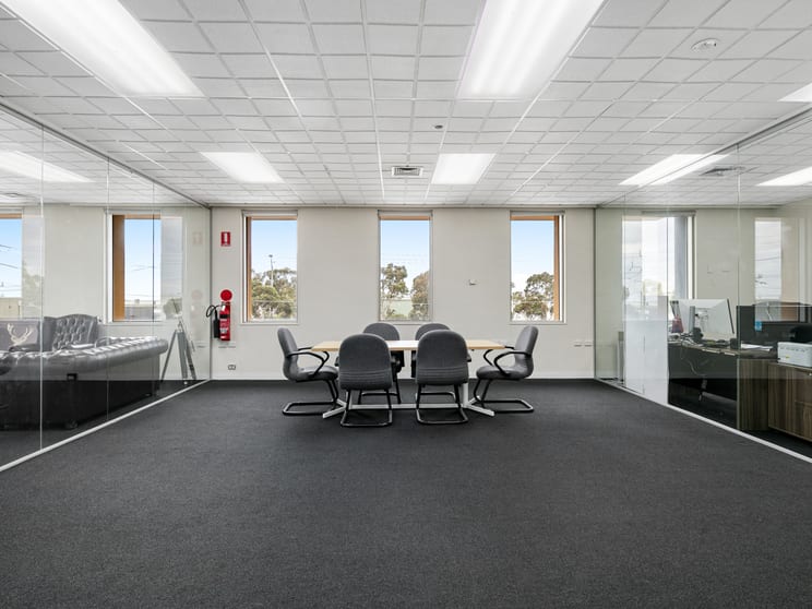 Click to view all images First Floor, 16-20 Tullamarine Park Road Tullamarine VIC 3043 - Image 3