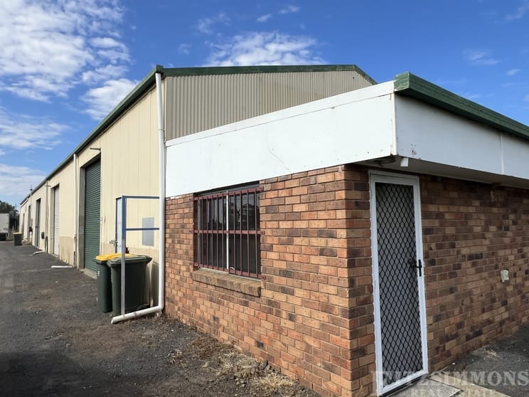 Click to view all images 13 Winton Street West Dalby QLD 4405 - Image 3
