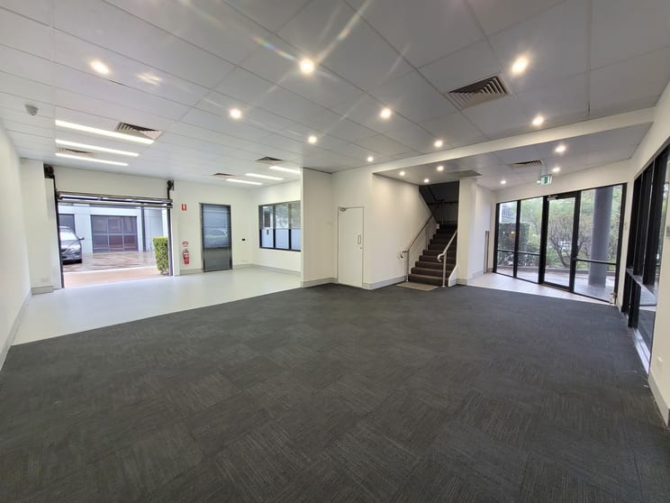 Click to view all images 38/2 Chaplin Drive Lane Cove NSW 2066 - Image 3