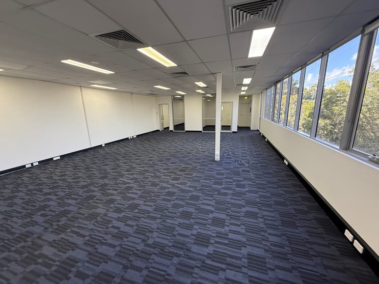 Click to view all images Caringbah NSW 2229 - Image 1