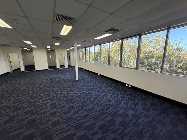 Click to view all images Caringbah NSW 2229 - Image 2
