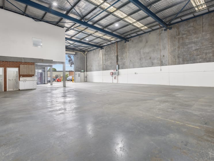 Click to view all images 3/5 Bessemer Street Blacktown NSW 2148 - Image 2