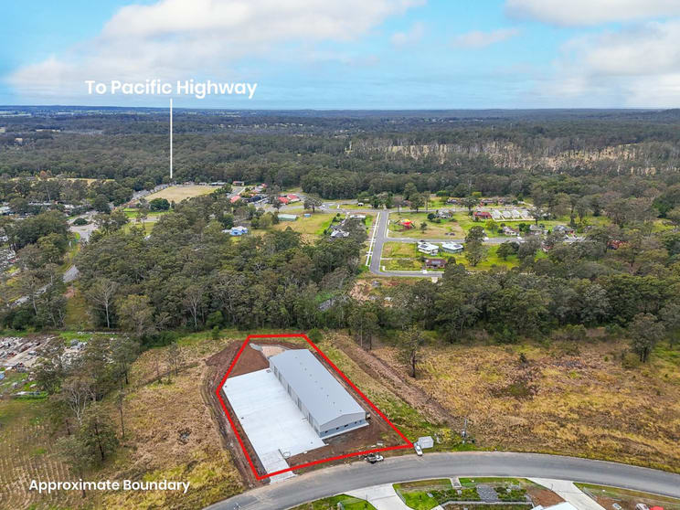 Click to view all images Bay 1/9 Town Head Road Taree NSW 2430 - Image 1