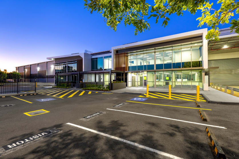 Click to view all images 51 Monash Road Redbank QLD 4301 - Image 4