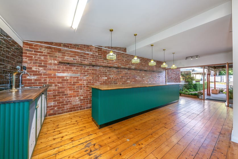 Click to view all images 2/22 High Street Trentham VIC 3458 - Image 2