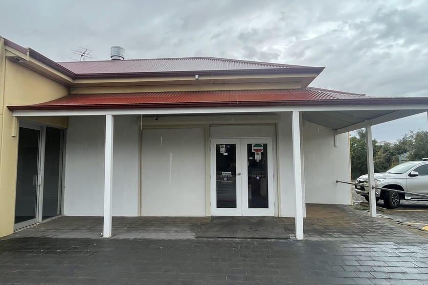 Click to view all images 9 Main North Road Willaston SA 5118 - Image 1