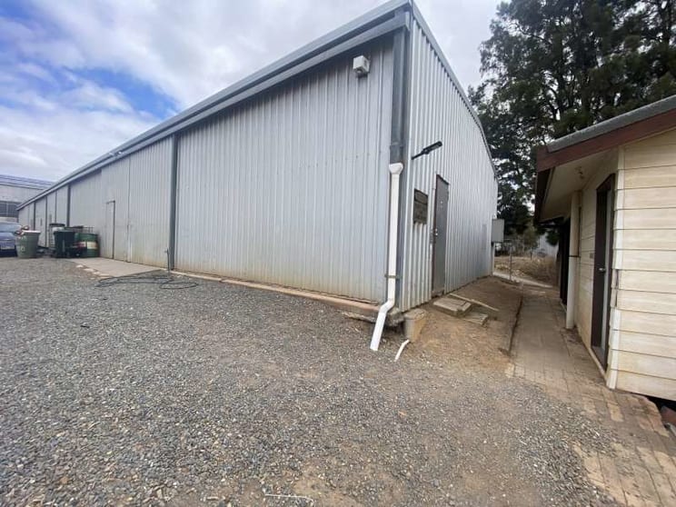 Click to view all images Unit 6/18-20 Chapman Road Hackham SA 5163 - Image 2