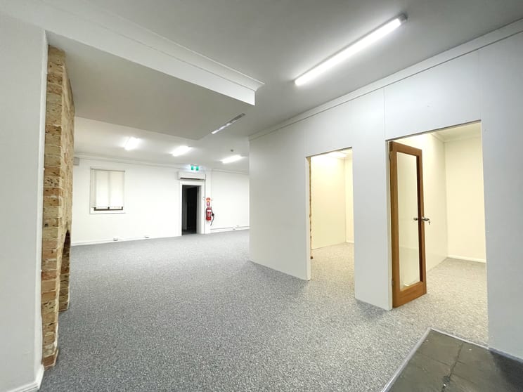 Click to view all images Myrtel Street Chippendale NSW 2008 - Image 2