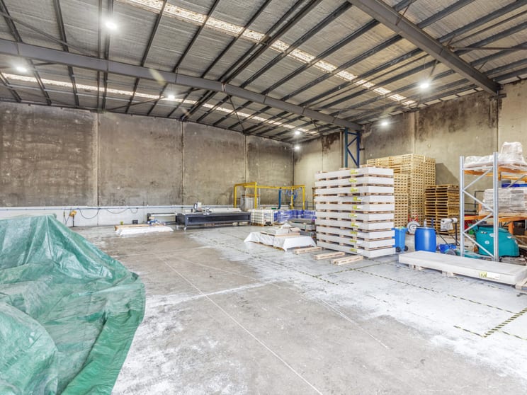 Click to view all images 82 Redfern Street Wetherill Park NSW 2164 - Image 3