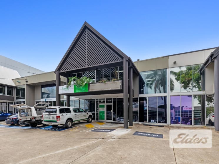 Click to view all images 3/9 Camford Street Milton QLD 4064 - Image 1