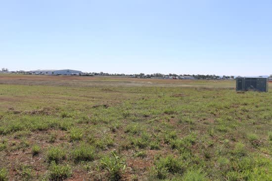 Click to view all images 22 Transit Avenue Tamworth NSW 2340 - Image 3