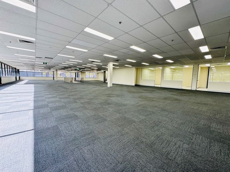 Click to view all images Unit 1 10-14 Boden Road Seven Hills NSW 2147 - Image 3