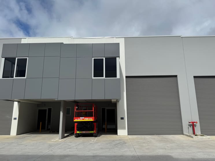 Click to view all images 7/55 Anderson Road Smeaton Grange NSW 2567 - Image 1