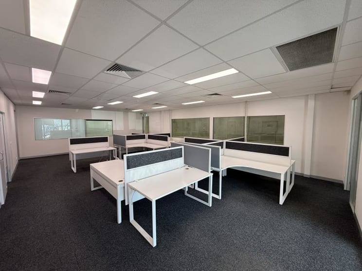 Click to view all images 8-344 Lorimer St Port Melbourne VIC 3207 - Image 3